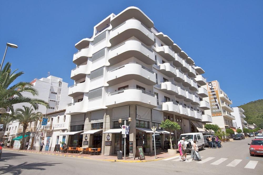 Apartamentos Parot Quality Santa Eularia des Riu Kültér fotó