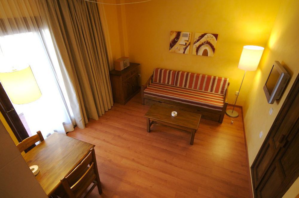 Apartamentos Parot Quality Santa Eularia des Riu Kültér fotó